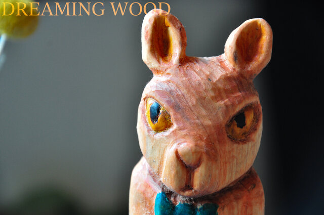 警戒するウサギ Wary rabbit ornament | iichi 日々の暮らしを心地よくするハンドメイドやアンティークのマーケットプレイス