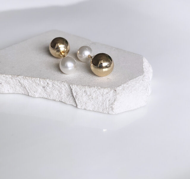Pearl and gold ball リバーシブル ピアス パール 一粒 メタルボール