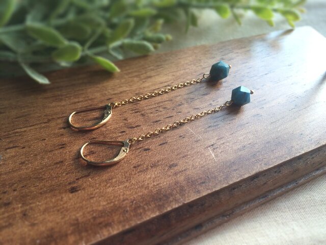 14KGF ピアス ブルーアパタイト | iichi 日々の暮らしを心地よくする