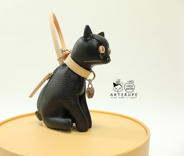 Kitten Pouch 黒猫 本革 ミニポーチ スマートキーケース | iichi 日々
