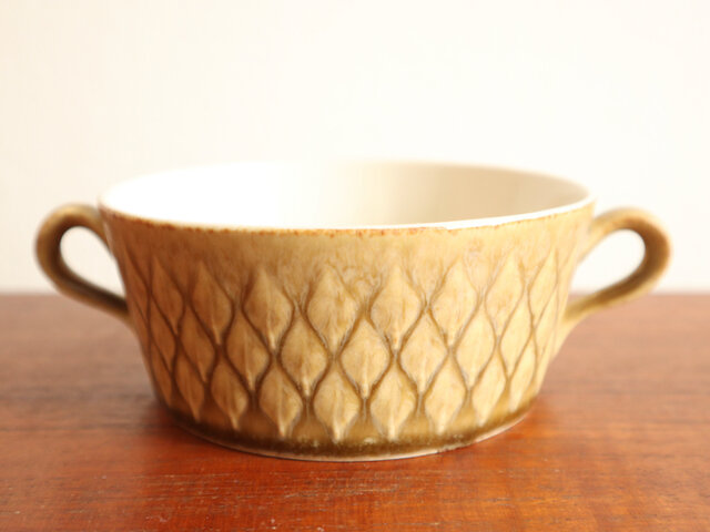 クイストゴー／レリーフ スープカップ A | iichi 日々の暮らしを