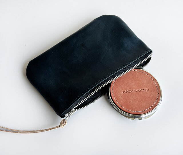 数量限定】ブルーの馬革ミニポーチ 軽くて柔らかな撥水レザー使用