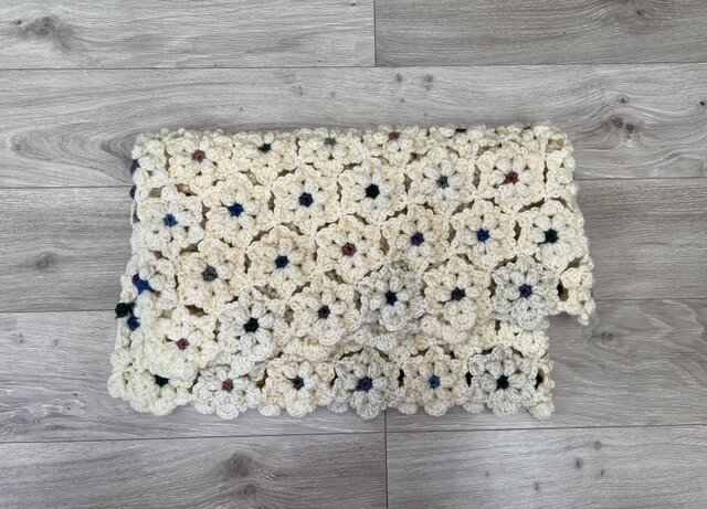 かぎ針編みお花モチーフブランケット　アイボリー 新柄♡♡カラフルひざ掛け モチーフブランケット ひざ掛け かぎ針編み