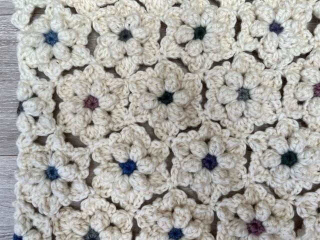 ヴィンテージ　ぽこぽこハートのアフガン　ブランケット 送料込み ぽこぽこハートのブランケット - mio'S GALLERY