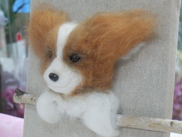 羊毛フェルト・ペット壁掛けタイプAパピヨン | iichi 日々の暮らしを