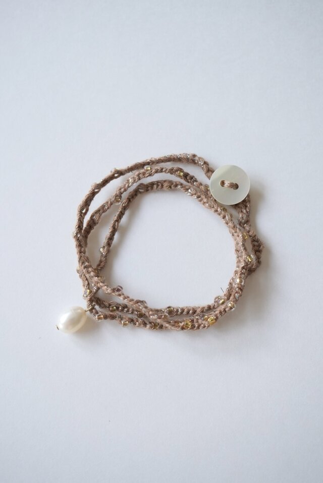 陶芸作品　陶人形シリーズ作品①   陶彫刻　淡水パールネックレスを装着 陶芸作品 陶人形シリーズ作品① 陶彫刻 淡水パールネックレスを装着