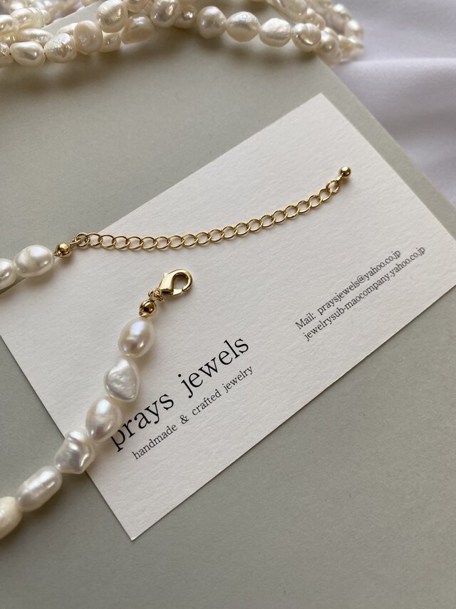 Pearls Necklaces:普段使いの淡水バロックパールネックレス ホワイトパール不揃いバロック長さ44cm | iichi  日々の暮らしを心地よくするハンドメイドやアンティークのマーケットプレイス