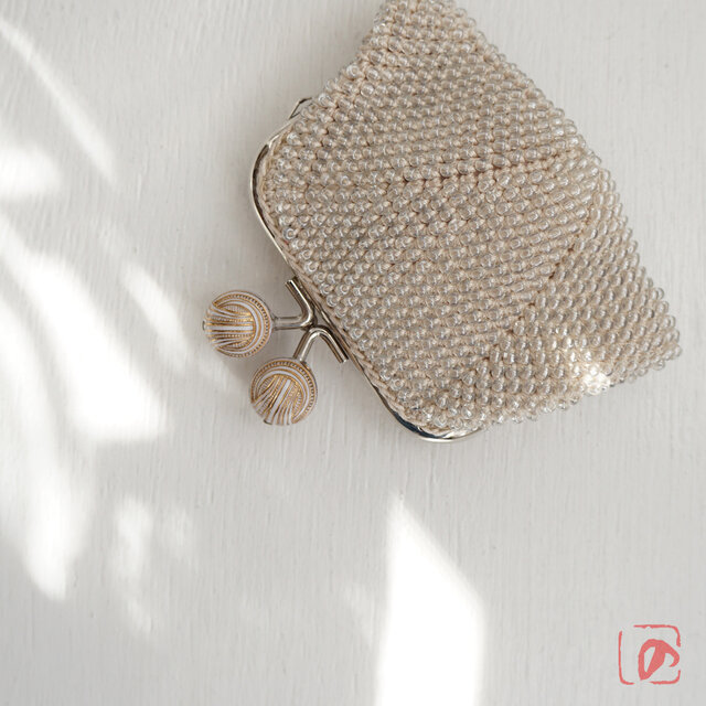 ばあば作☆☆総ガラスビーズのがま口（Moirai・1986）