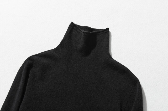 やわらかい繊維から生まれる最高の心地良さ カシミヤ100％ ハイネック