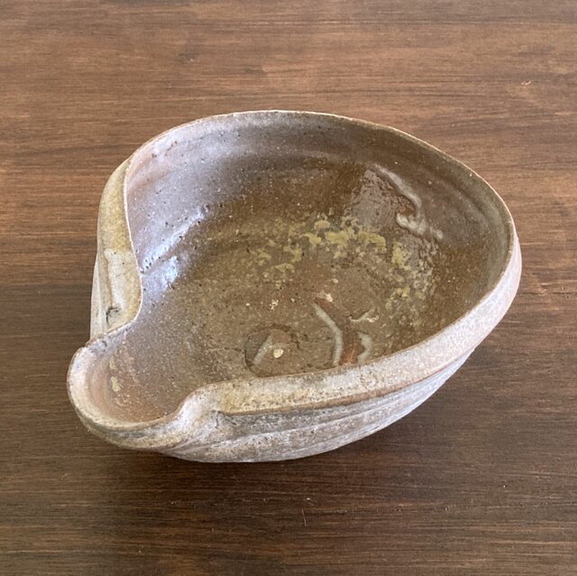 灰釉片口鉢 | iichi 日々の暮らしを心地よくするハンドメイドや