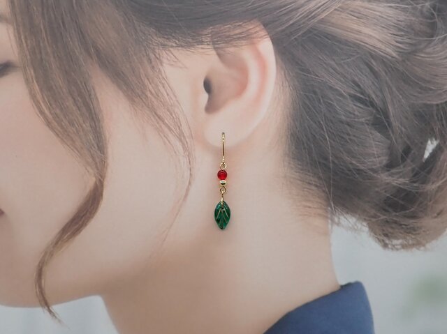 1216】2枚の葉っぱピアス／イヤリング 1216】2枚の葉っぱピアス