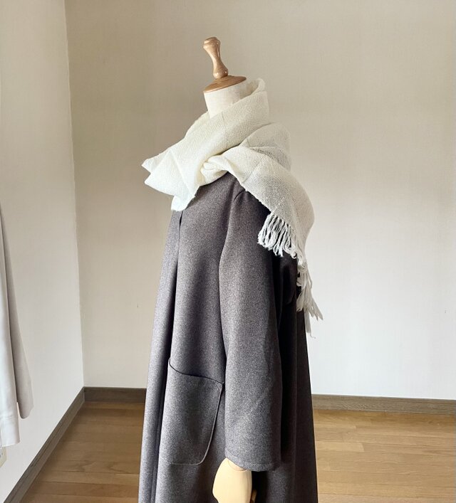 キラッとラメ糸が光る　2way輪の手織りマフラー