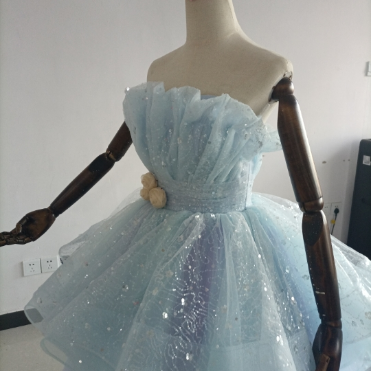 カラードレス ブルーグレー 柔らかく重ねたチュールスカート ラメドレス 花嫁フォーマル/ドレス