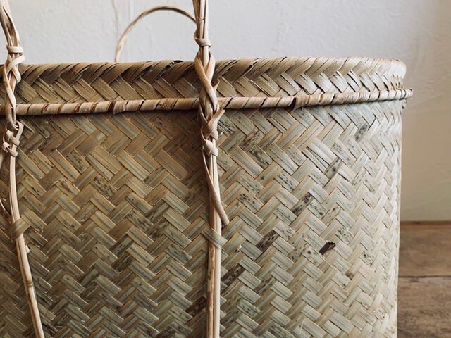 竹製持ち手付き収納カゴ M | iichi 日々の暮らしを心地よくする