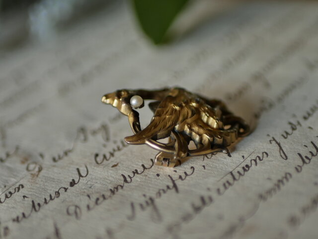 御成約品 FIX グリフォン ゴールドプレート アンティークブローチ