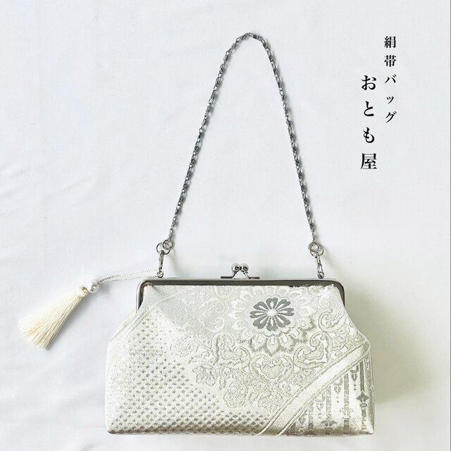 プラチナ銀箔二重織　シルバー　クラッチバッグ　パーティーバッグ　和装バッグ　結婚式　成人式　入学式　着物　2way がま口　
