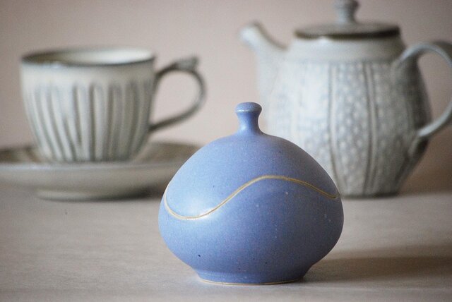 ラベンダーのボンボニエール （蓋物）№.1 | iichi 日々の暮らし