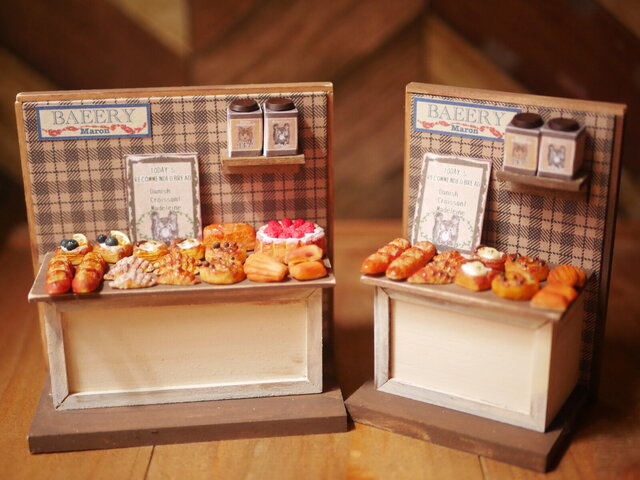 ミニチュア店 ハンドメイド ミニチュアパンと焼菓子のディスプレイ | iichi 日々の暮らしを