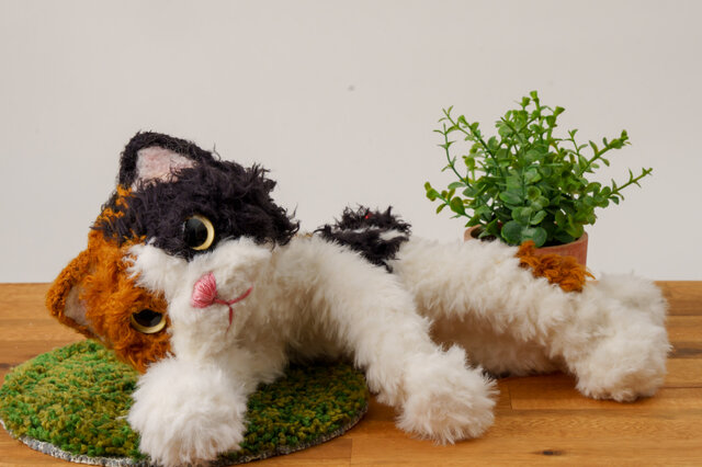 癒されネコのあみぐるみ 三毛猫かのえ | iichi 日々の暮らしを