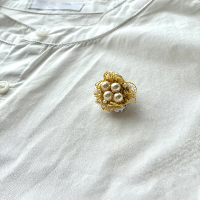 ちいさなブローチ"fuwari"