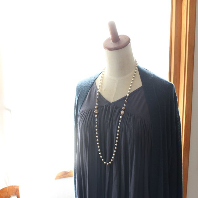 昭和レトロな金色ラインのヴィンテージビーズ 美しく虹色に輝く貝