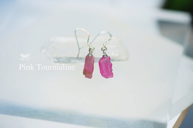 Pinkトルマリン原石☆ シルバーピアス1304 | iichi 日々の暮らしを