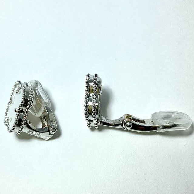 ミニサイズ 18K幸せを呼ぶマザーオブパールクローバーピアス ミニサイズ 18K幸せを呼ぶマザーオブパールクローバーピアス 高品質