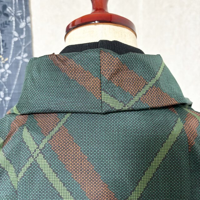 大島紬で作ったコート 冬芽 | iichi 日々の暮らしを心地よくする