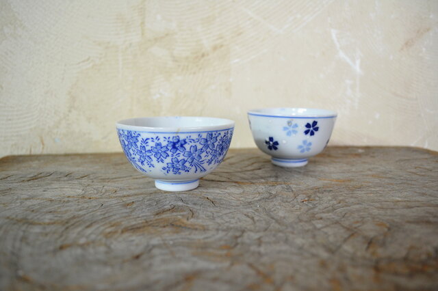 染付煎茶茶碗 柄違い二個組 桜尽くし | iichi 日々の暮らしを心地よく
