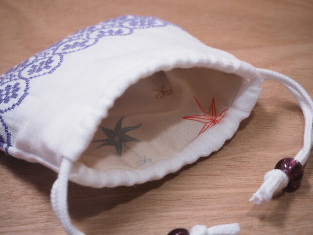 【リネン刺繍　ちゃちゃ子ページ】マルチクロス　ボートポーチ リネン刺繍 ちゃちゃ子ページ】マルチクロス ボートポーチ リネン刺繍