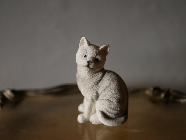 白い猫 Chat Blanc フランスヴィンテージ ブロカントのある暮らし