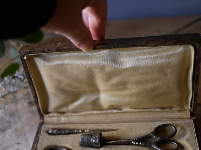 フランスアンティーク　ソーイングセット裁縫セット　メルスリー　銀、銀pヤドリギ フランスアンティーク ソーイングセット裁縫セット メルスリー