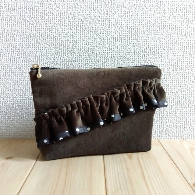 ベロア　フリルの18cmコスメポーチ　1点物　ポケット付き　ラッピング対応可　クリスマス　ダークグリーン　　562