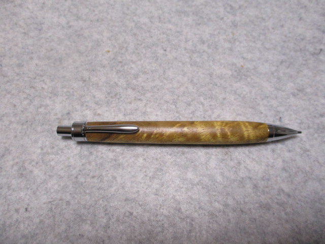 黄金の木】 御蔵島 金桑 受注生産品 | 木軸ペン工房 金杢犀
