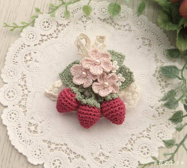 レース編み いちごのブローチ ～red・ピンクのお花～ | iichi 日々の 