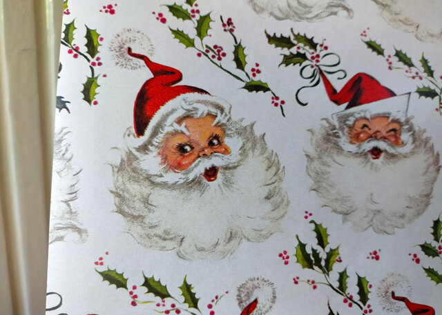 U.S.A. ヴィンテージ包装紙【ふわふわ髭のサンタ】DA-WP064 | iichi