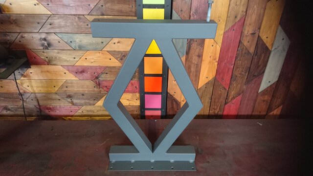 マットグレーでアイアンな極太鉄脚♪ 50×400×650mm ♢型 2脚ver