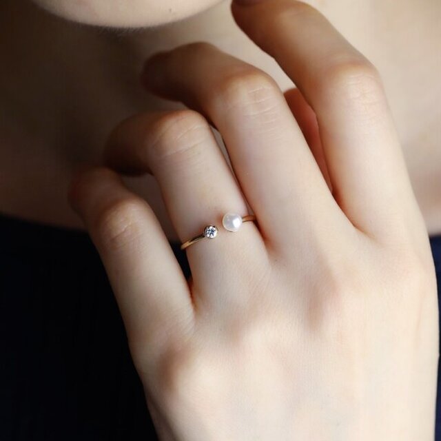 K10〉ダイヤモンドとパールのフォークリング 指輪 〈VR079〉 | iichi ...