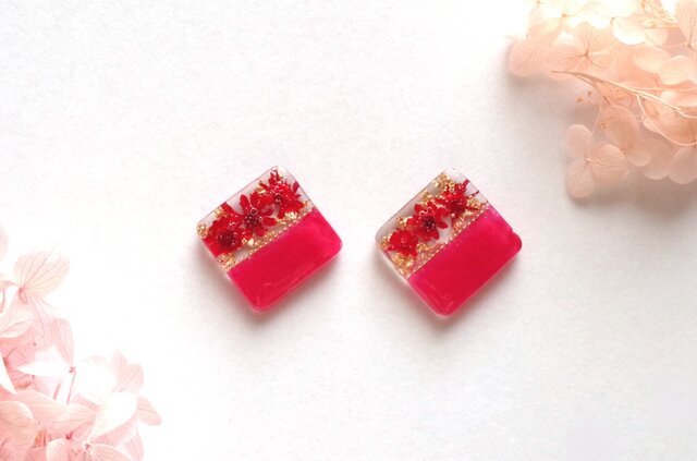 ピンクフラワーレジン×スパンコール♡花びら ピアス イヤリング mqdefault.jpg