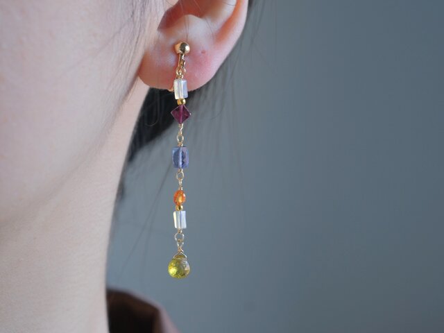 Árstíðabundin skemmtun earring：天然石ピアス・イヤリング