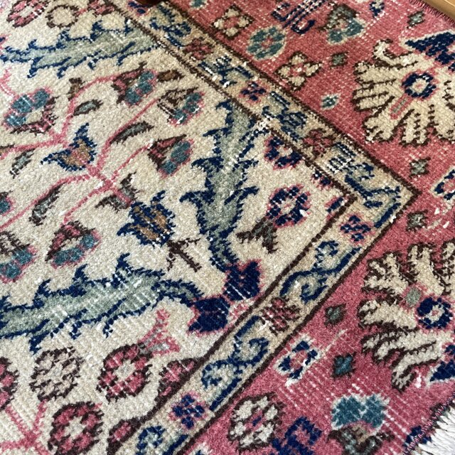 超大判　トルコヴィンテージラグ　チェリーピンク　255×134 トルコラグ 超大判 トルコヴィンテージラグ チェリーピンク 255×134