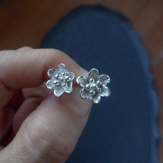 カレンシルバーのお花耳飾り S・Mセット / ピアス or イヤリング