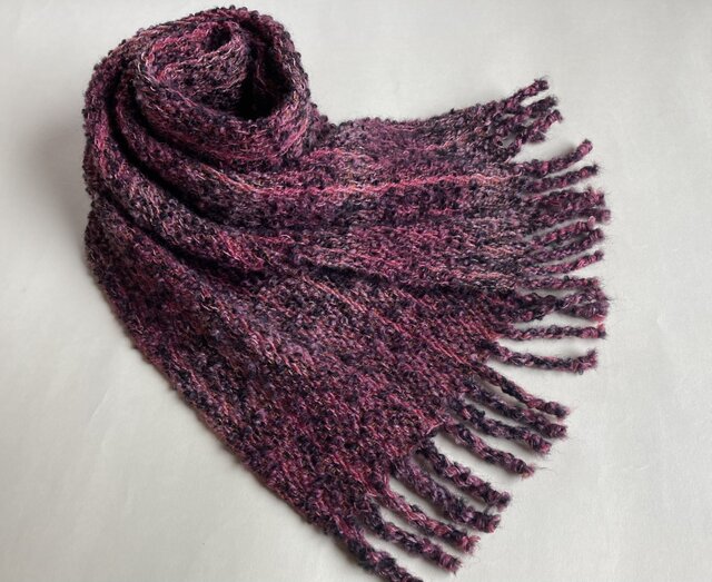 ✅激かわオススメ✨レア＊ハンドメイド＊カラフルカラーボーダーマフラー✨ カラフルボーダーマフラー* | iichi 日々の暮らしを心地よくする