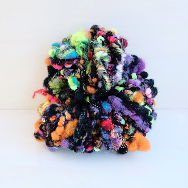 光るアートヤーン　141g　-花火-　 18m