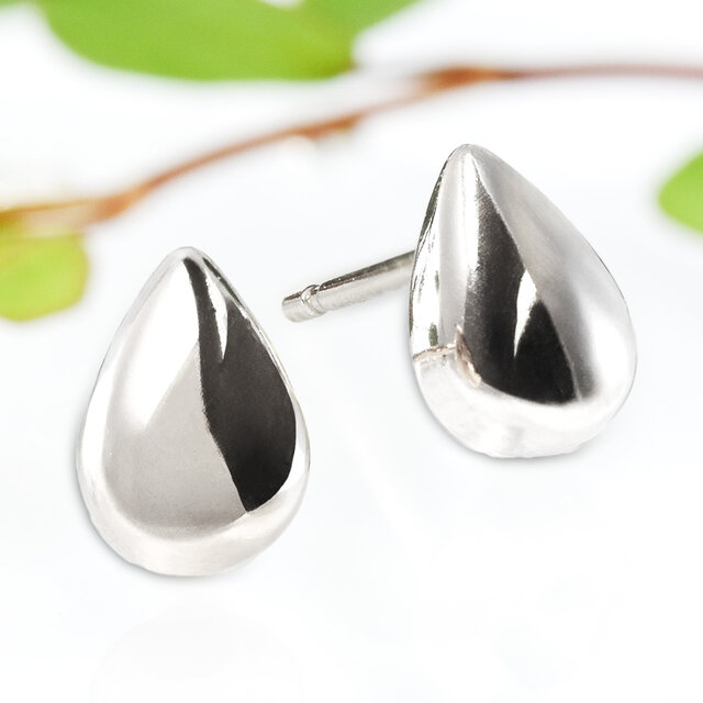 K18WG 雫 ピアス 【M】CD031-CIBS