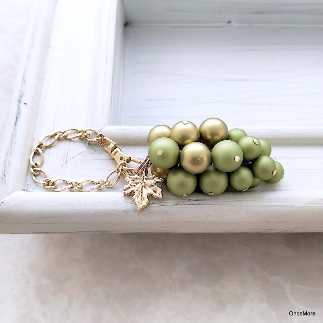 葡萄のバッグチャーム（ミニサイズ／ピンクブラウンMIX）GLD | iichi