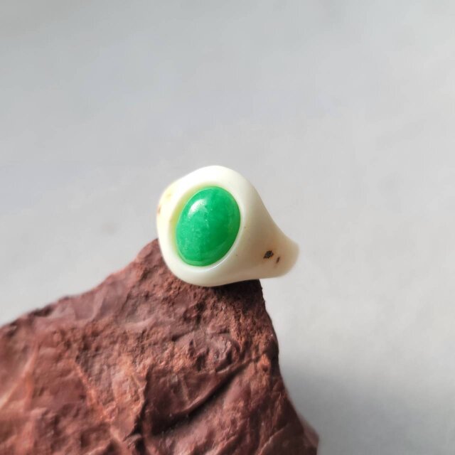 鹿の角 氷種翡翠のリング 約10.5号