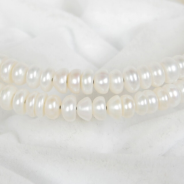 本真珠（淡水パール）の2連ブレスレット（ホワイト、ナチュラルカラー