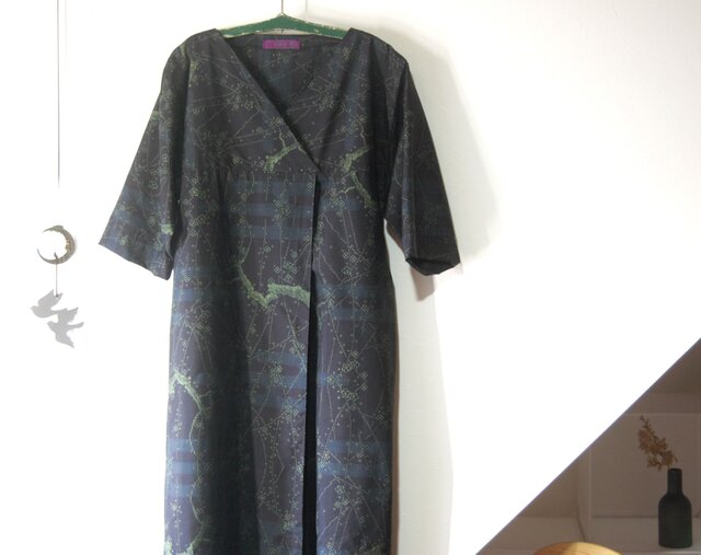 展示品 大島紬 エ霞と梅柄のワンピース 着物リメイク | iichi