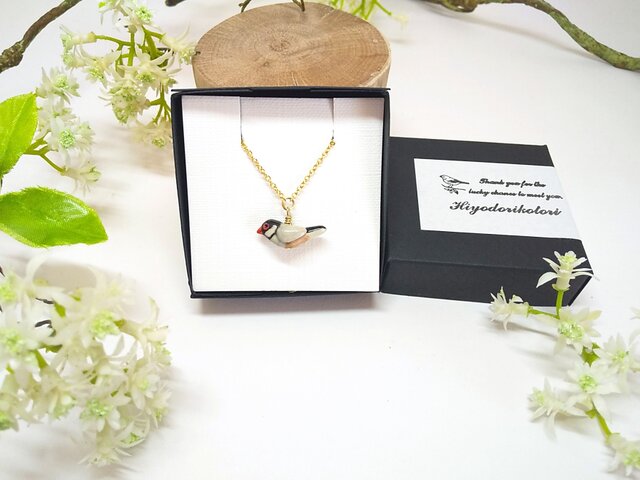 桜文鳥のネックレス | iichi 日々の暮らしを心地よくするハンドメイド